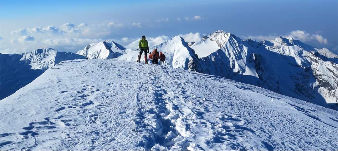 Naya Kanga Peak Climbing