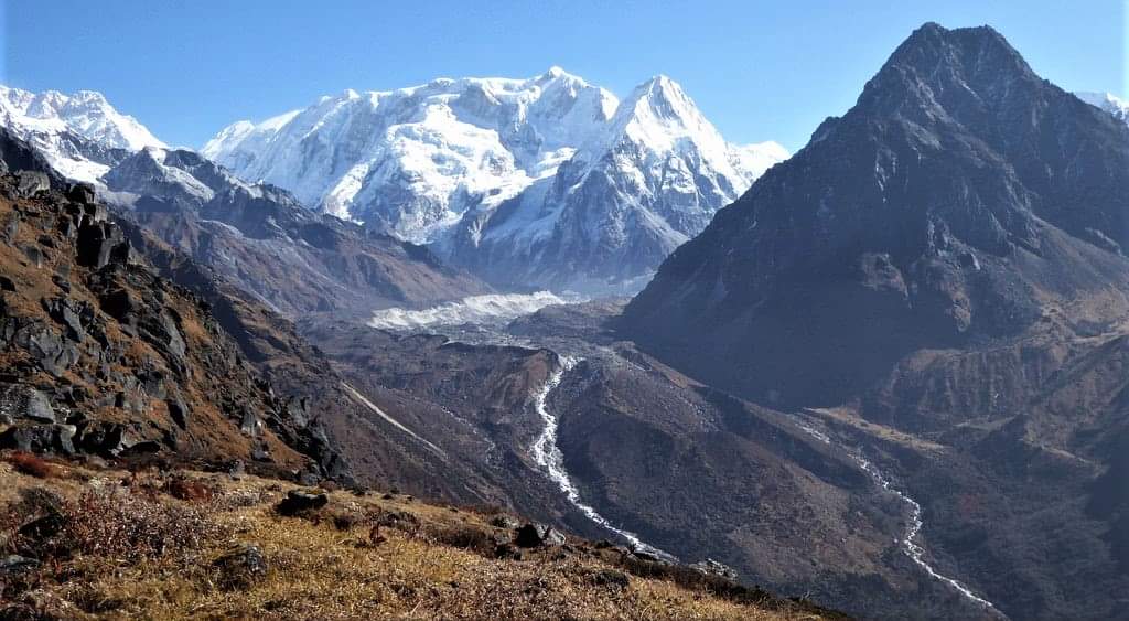 Kanchenjunga Base Camp Via Sele-La Pass Trek