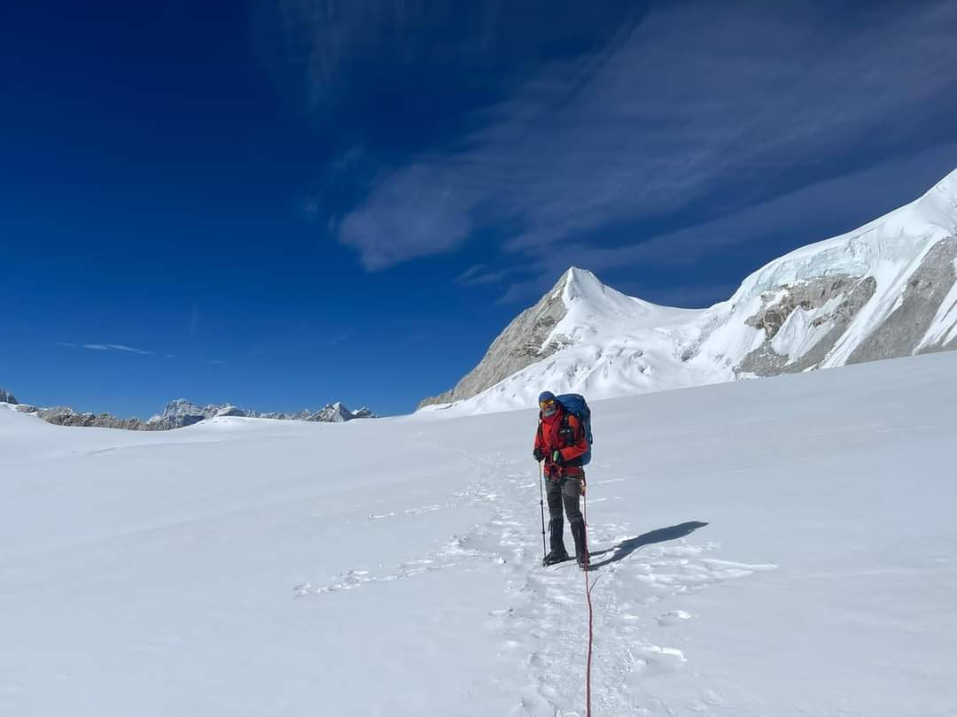 Sherpani Col-Pass Trek